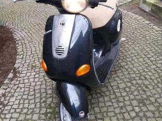 piaggio-vespa-et2-roller