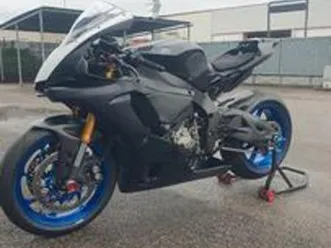 yamaha yzf r1 - 2016