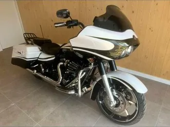 harley-davidson-road-glide-cvo-110-screaming-eagle