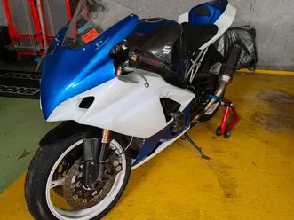 suzuki-gsxr-1000-k7