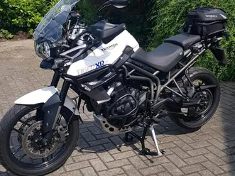 triumph-tiger-800-xrx-top