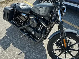 2022-harley-davidson-sportster-iron-883