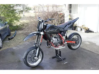 umcr-moottori-ja-keula