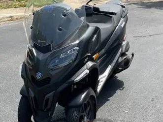2024-piaggio-mp3-530-hpe-trike-2k-miles-mint-condition