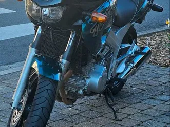 moto-yamaha-850-tdm-4tx