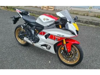 yamaha-r7-60th-anniversary