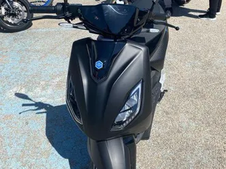 scooter-piaggio-1-one