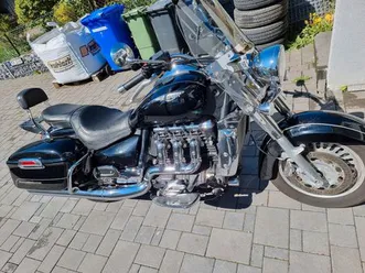 triumph-rocket-lll-touring