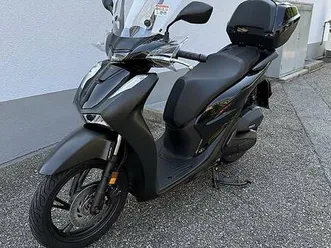 honda-sh-125-sporty-2025-nuovo-nero-canton-tessin