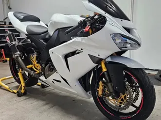 2005-kawasaki-ninja-zx10r-widow-marker