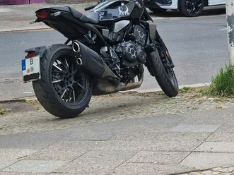 honda-cb1000ra-black-edition-quick-schalter-abs