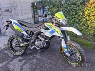 maxi-promo-motard-um-dsr-sm-125-cc-mot-aprilia-a-li