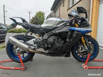 yamaha-r1m