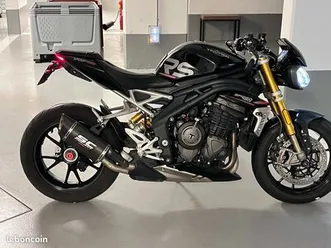 triumph-speed-triple-1200-rs