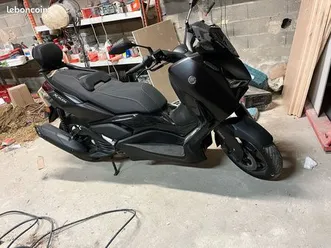 x-max-tech-max-125-yamaha