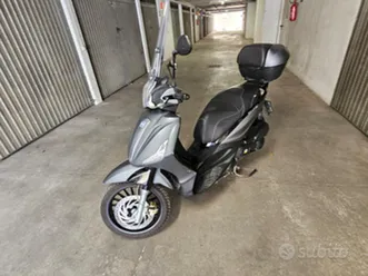 piaggio-beverly-300