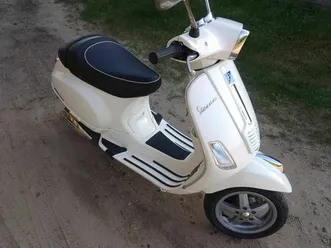retro-skuter-piaggio-vespa-s50-konin