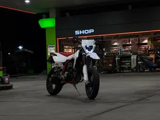 supermoto-125-a1-swm-sm-125-abs-tuv-beta-ktm-fantic-husqvarna