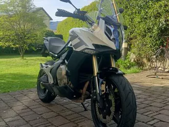 vendo-cfmoto-650mt-2021-24-usata-a-verbania-codice-9698585-moto-it