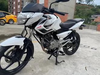 moto-pulsar-135-blanca-unico-dueno-papeles-al-dia