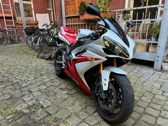 yamaha-yzf-r1-rn19-weiss-rot