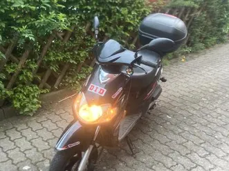 motorroller-keeway-swan-50-mit-zulassung-fuer-45-km-h-und-25-km-h