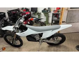 stark-varg-alpha-80-ps-weiss-erst-34-2-km