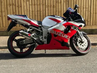 suzuki-gsx-r750-749-cc