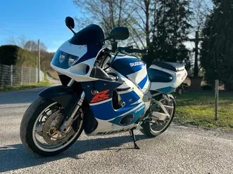 suzuki-gsxr-750-srad
