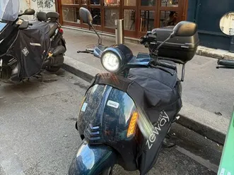 scooter-electrique-zeway-swapperone