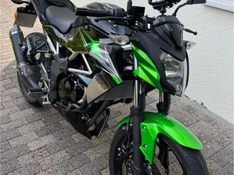 neuwertige-kawasaki-z125-klasse-a1