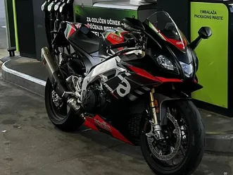 aprilia-rsv4-1100-factory-model-2020-registriran-2021