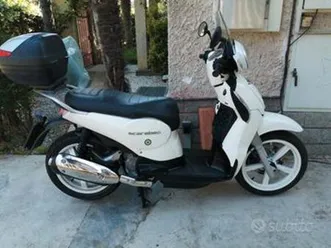 aprilia-scarabeo-200-piccolo-danno