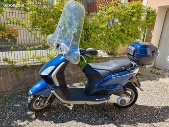 scooter-piaggio-fly-125-cm3
