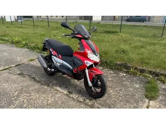 gilera-runner-vx-125-aus-1-hand