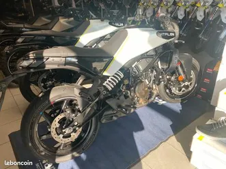 husqvarna 125 vitpilen 38,26 par mois