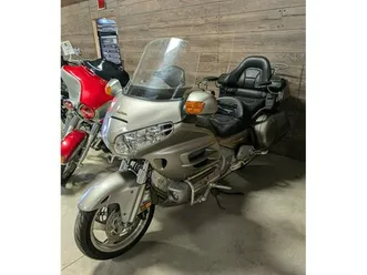 2002 honda gold wing