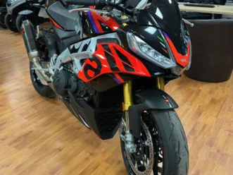 aprilia-tuono-v4-factory-time-attack