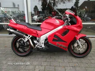brugt honda vfr 750 f til salg