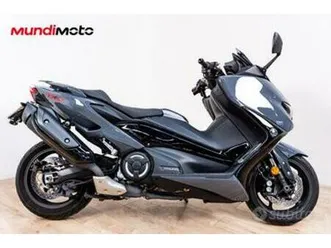yamaha-t-max-560-tech-max-2021