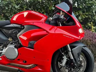 ducati-panigale-v2-en-etat-d'exposition-3650km