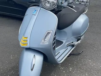 piaggio-vespa-gts-300-supertech-scooter-petrol-cvt-euro-5-24-ps-278-cc