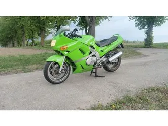 zielone-kawasaki-600-zz-1991-rok-olsztynek