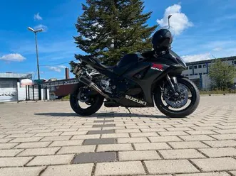 suzuki-gsxr-gsx-r-1000-k7-k8-k9-super-zustand