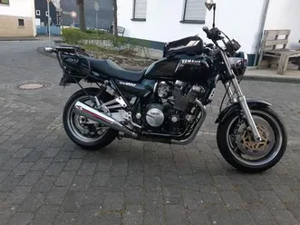 yamaha 1200 xjr