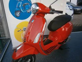 vespa primavera 125