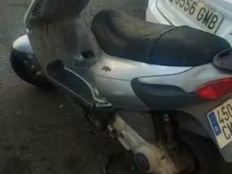 piaggio-con-seguro-1-ano-skipper-125