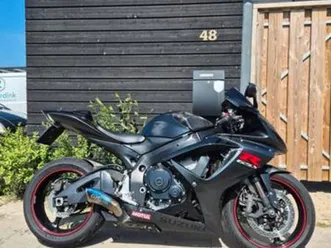 nette-suzuki-gsx-r-750-k7-38k-km-yoshimura-gp-evo-uitlaat-motoren-suzuki-marktplaa