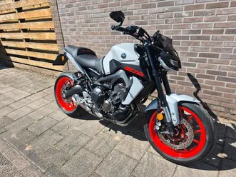 yamaha-mt-09-rn43-2020-11-800km-klangopt-auspuff