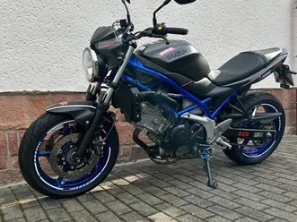 suzuki-sv-650-tiefergelegt-48-ps-gedrosselt-schwarz-blau